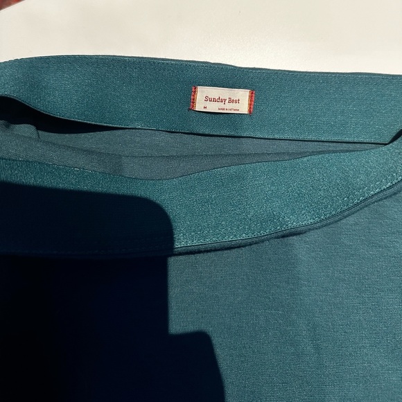 Aritzia Sunday Best medium green Tulip Mini Skirt NWOT - Picture 6 of 6